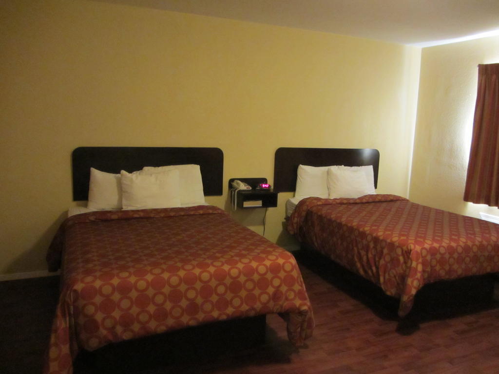 El Paso Inn Tx - Airport Bagian luar foto